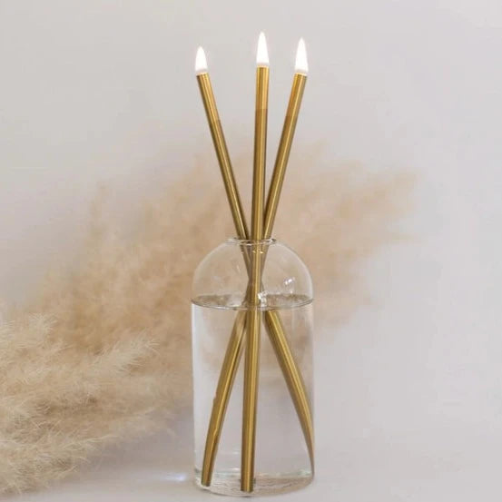 Clear Wylie Vase - Merry Piglets