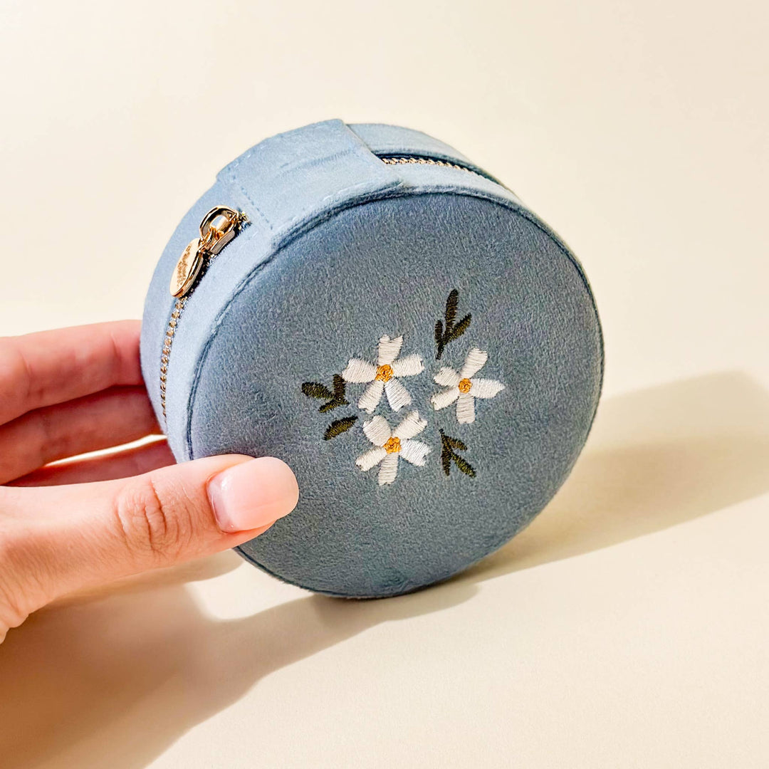 Misty Blue Round Velvet Jewelry Case