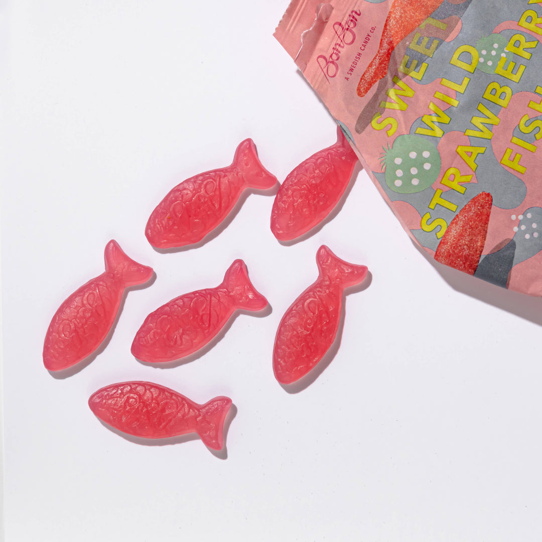 Sweet Wild Strawberry Fish Swedish Candy
