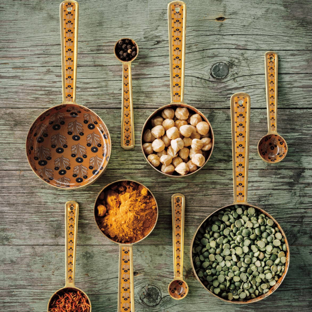 Zest Enameled Steel Measuring Cups Set