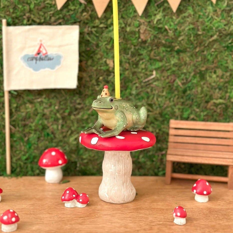 Charming Frog Cake Topper