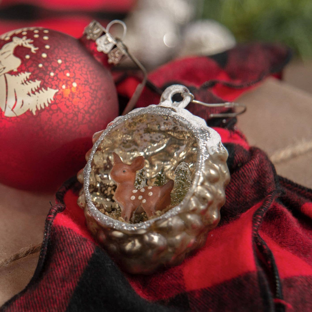 Pinecone & Deer Ornament