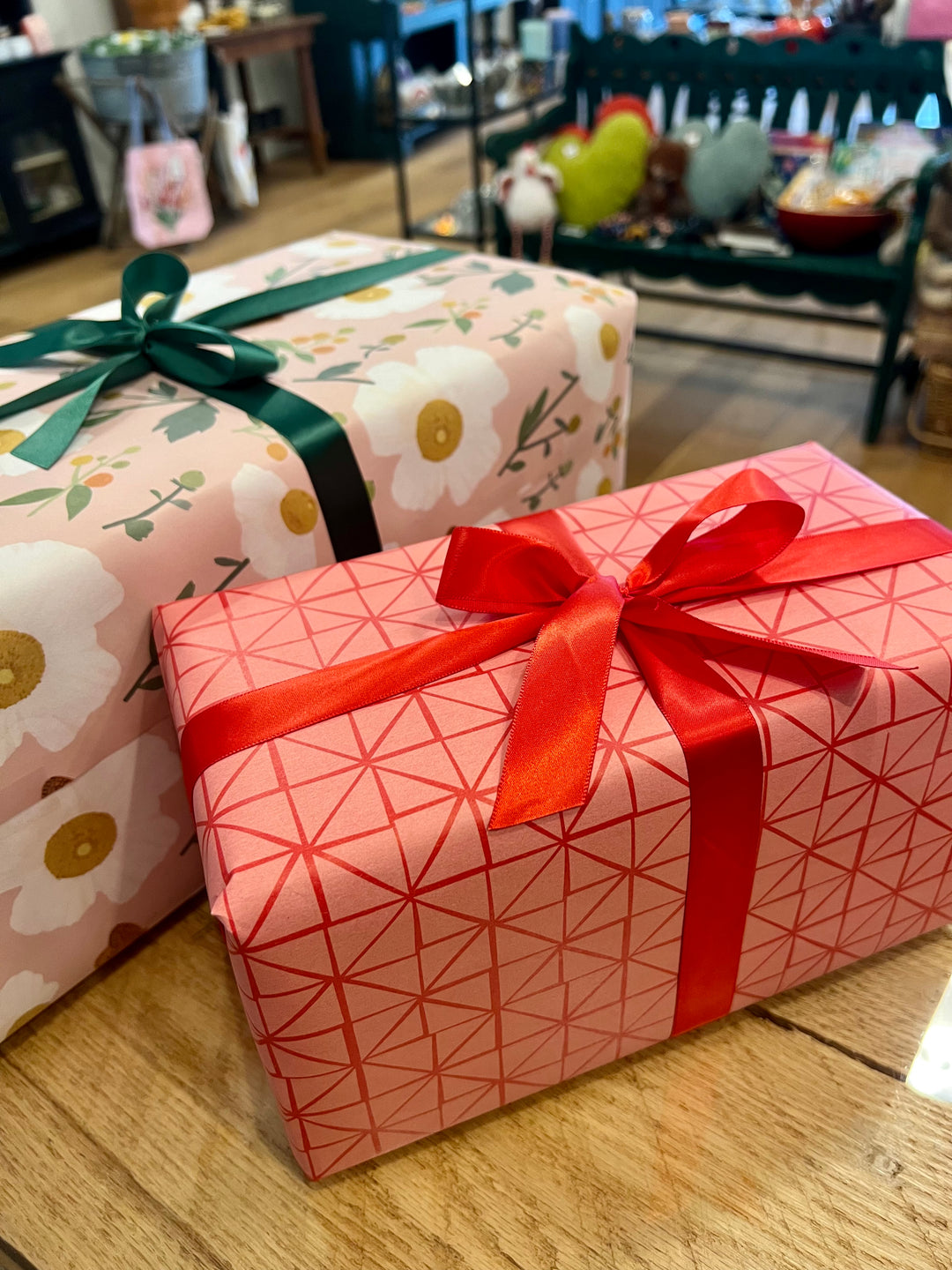 $5 Gift Wrapping - Merry Piglets