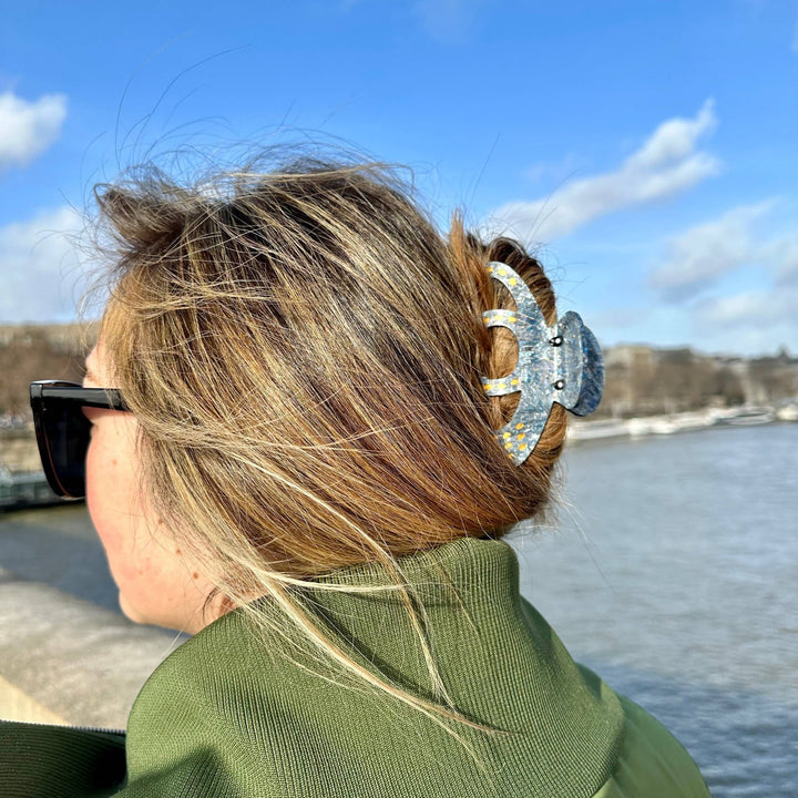 Blue Octopus Claw Hair Clip - Merry PigletsSolar Eclipse