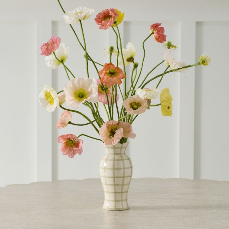 Bonnie Vase - Merry Pigletsaccent decor