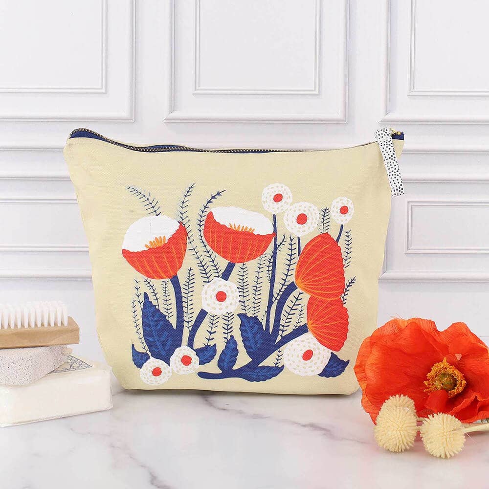 Buttercup Large Canvas Pouch - Merry Pigletsrockflowerpaper
