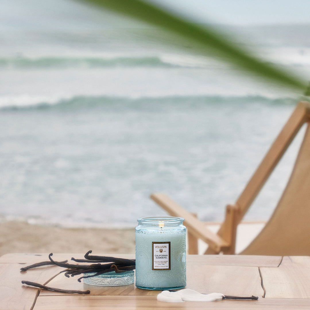 California Summers Small Jar Candle - Merry PigletsVoluspa