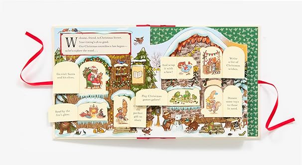 Christmas is Coming to Town: A Foldout Christmas Village & Advent Calendar - Merry PigletsSimon & Schuster