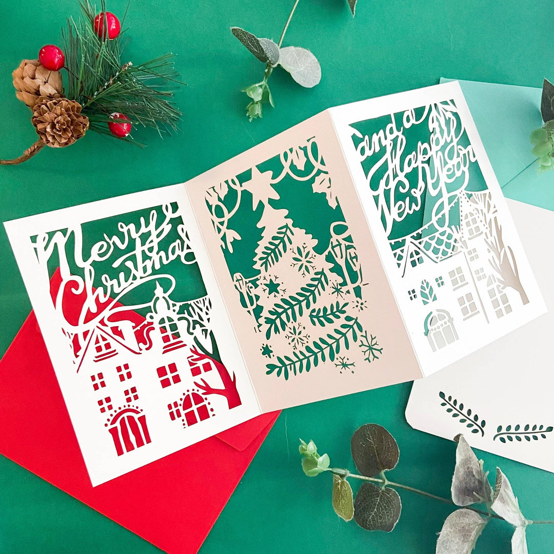 Christmas Tree Greeting Card - Merry PigletsChow's Stories