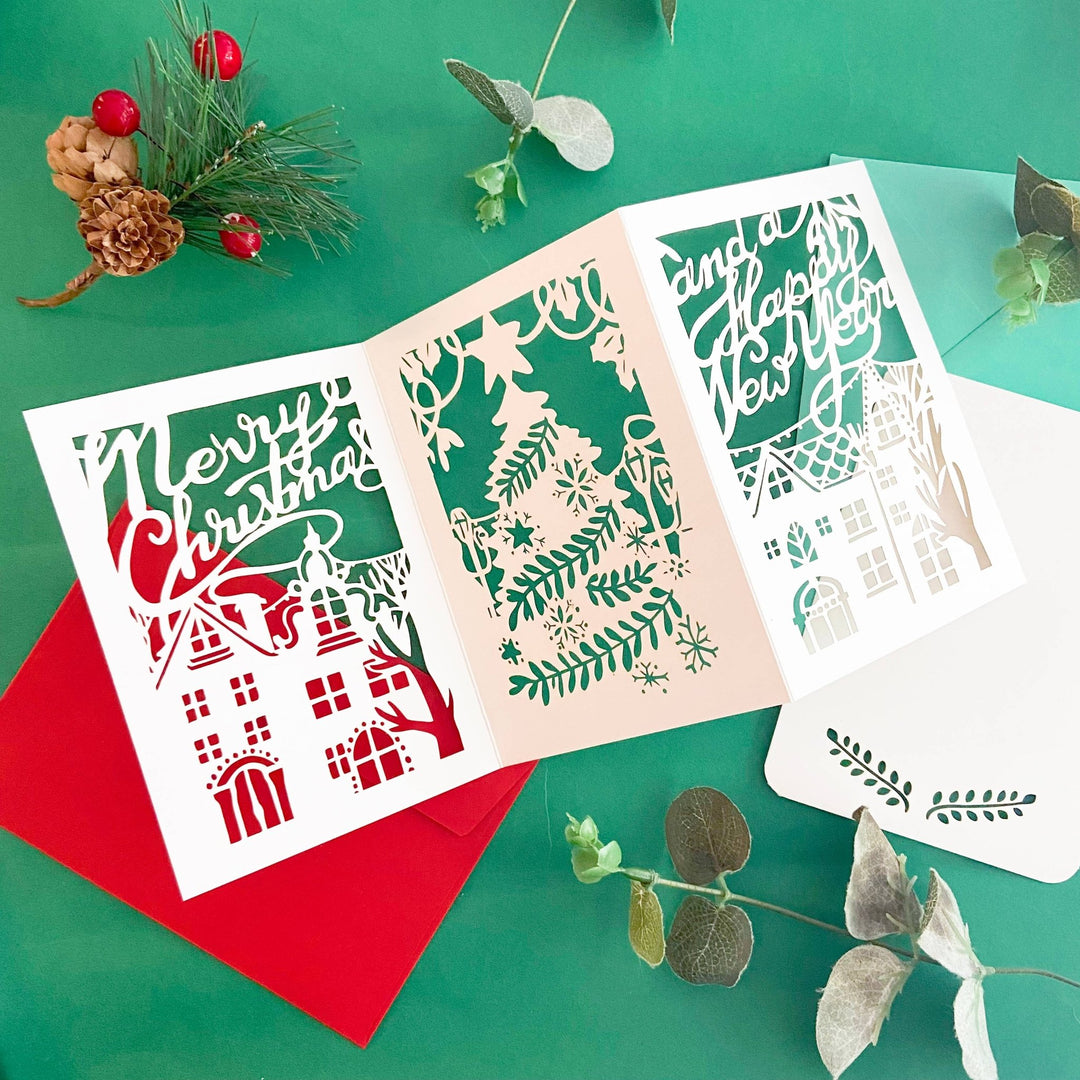Christmas Tree Greeting Card - Merry PigletsChow's Stories
