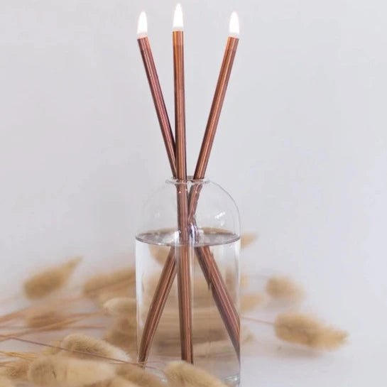 Clear Wylie Vase - Merry PigletsEverlasting Candle Co.