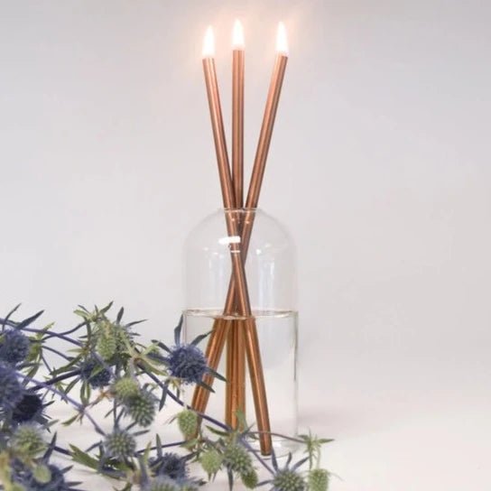 Clear Wylie Vase - Merry PigletsEverlasting Candle Co.