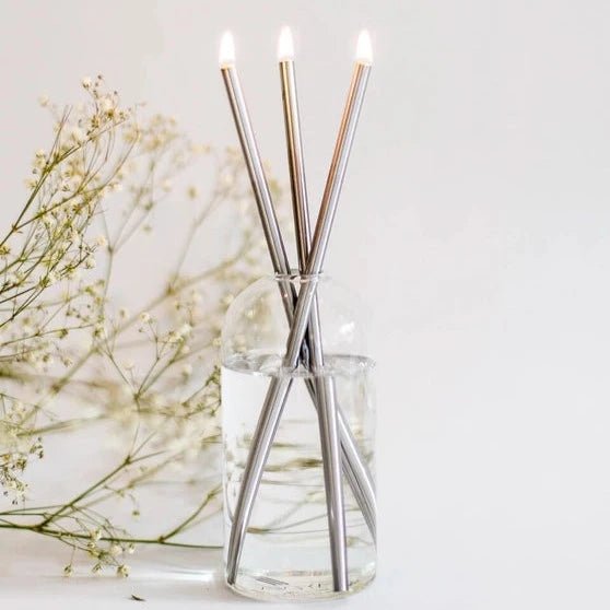 Clear Wylie Vase - Merry PigletsEverlasting Candle Co.
