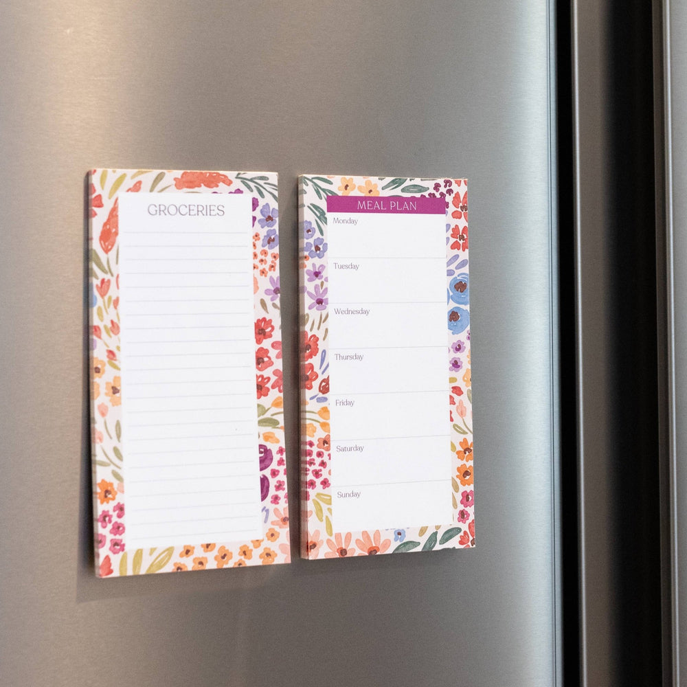 Countryside Magnetic Grocery List Notepad - Merry PigletsElyse Breanne Design