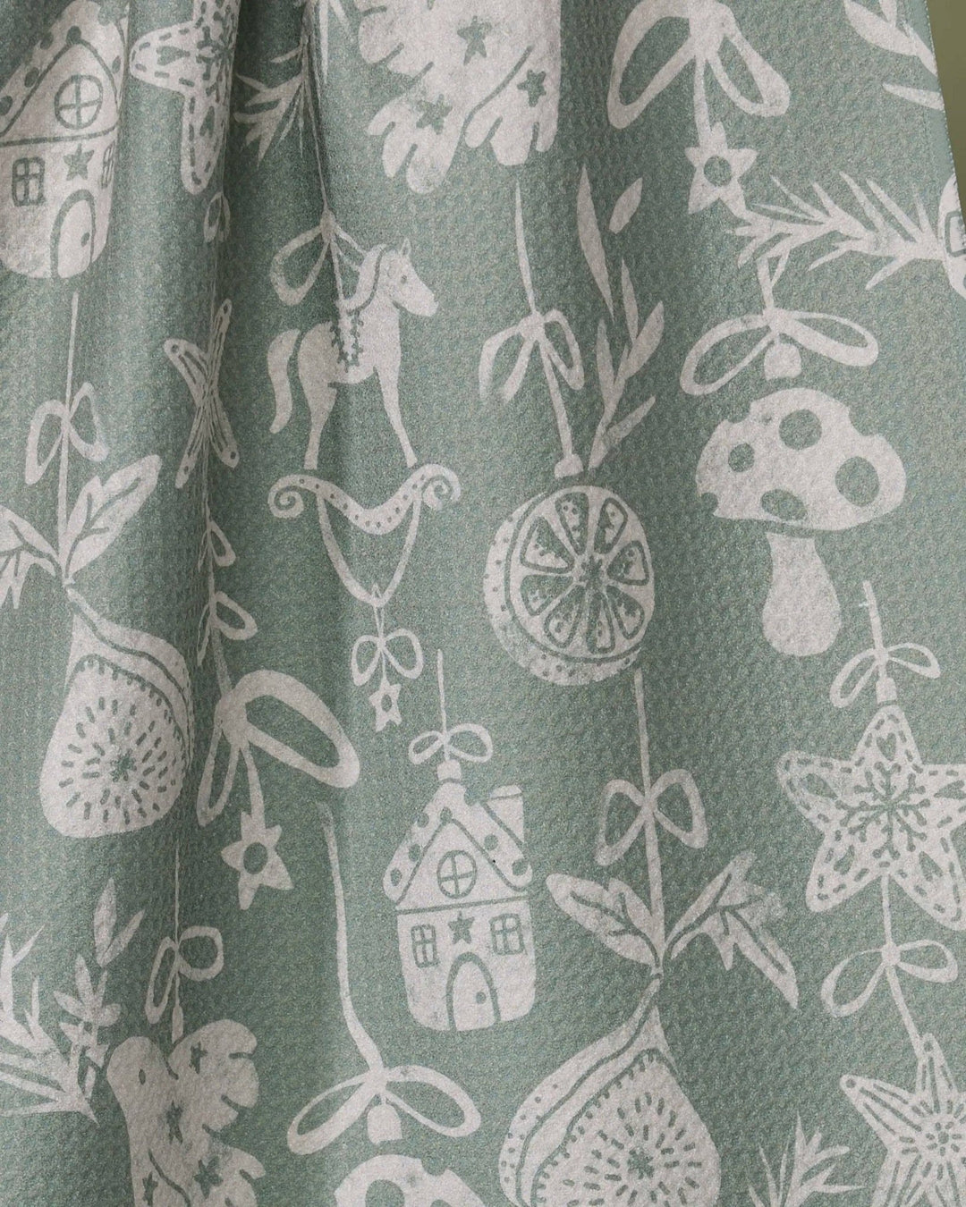 Cozy Ornaments Tea Towel - Merry PigletsGeometry