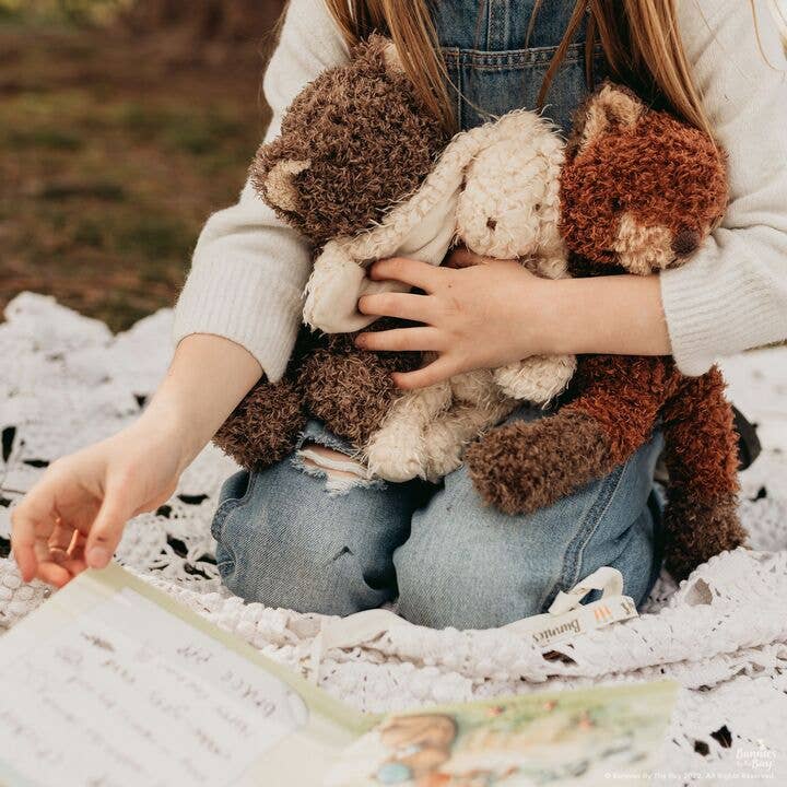 Cubby Bear - Merry PigletsBunnies By the Bay