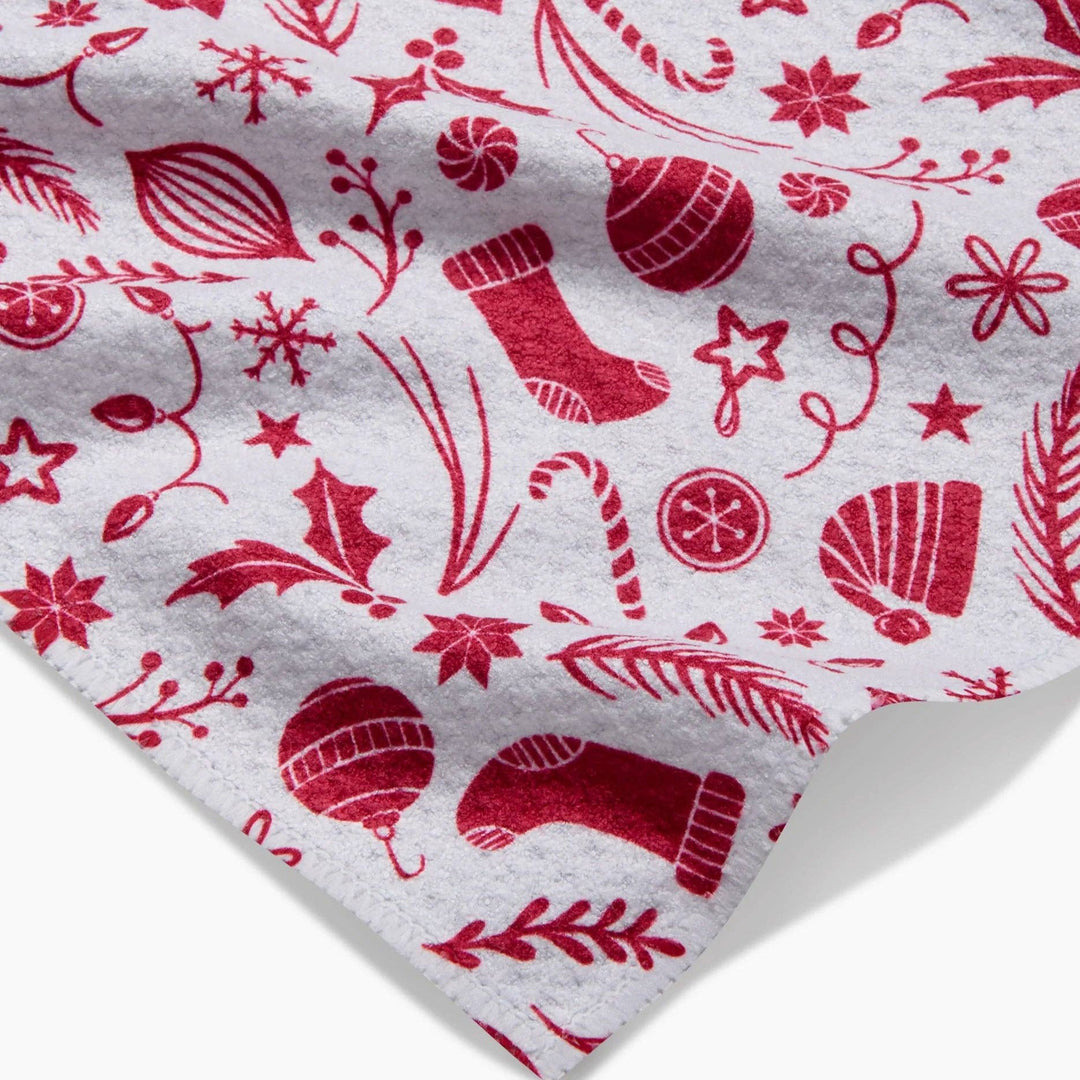 Classic Christmas Icons Red Geometry Bar Towel