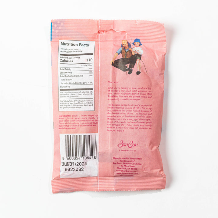 Sweet Wild Strawberry Fish Swedish Candy