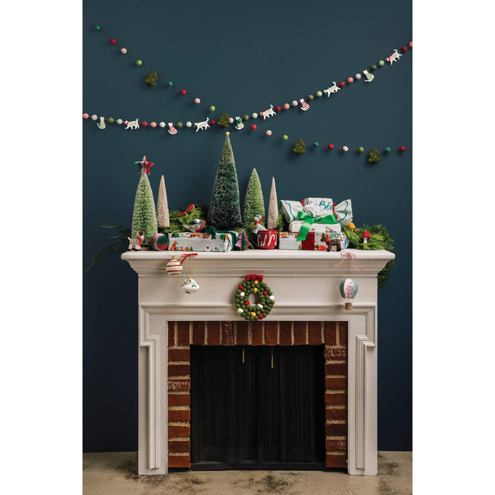 Felted Wool Wreath Trivet - Merry PigletsDanica Jubilee