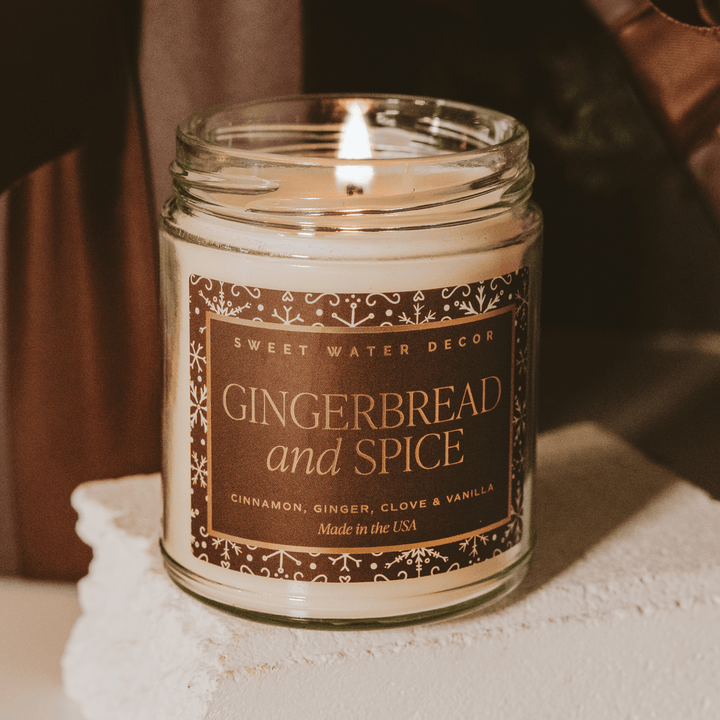 Gingerbread and Spice Soy Candle - Merry PigletsSweet Water Decor