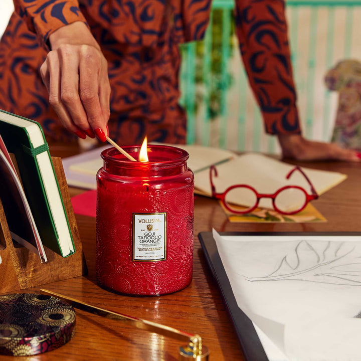 Goji Tarocca Large Jar Candle - Merry PigletsVoluspa