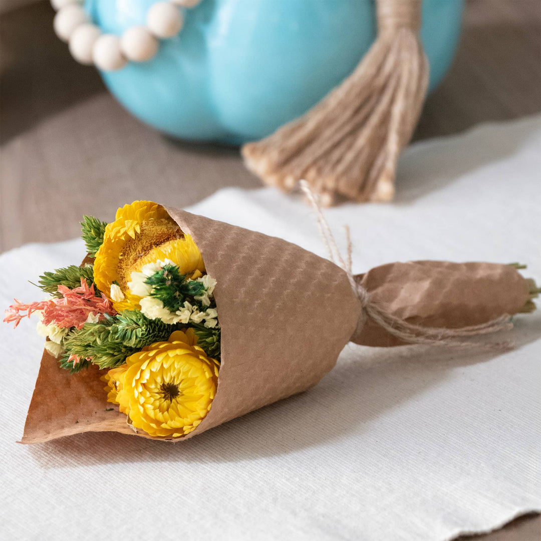 Golden Glow Dried Floral Mini Bouquet - Merry PigletsAndaluca