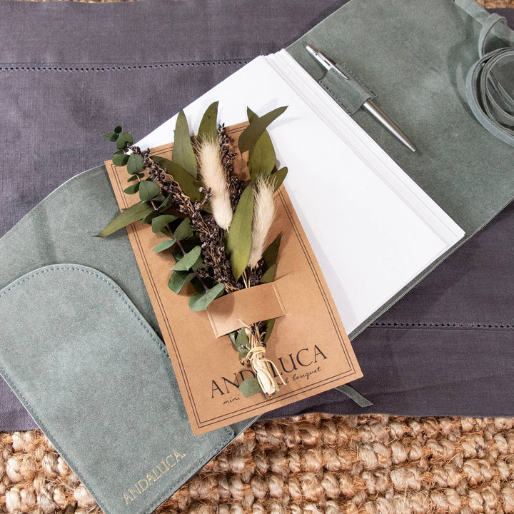 Harvest Eucalyptus Mini Dried Bouquet - Merry PigletsAndaluca