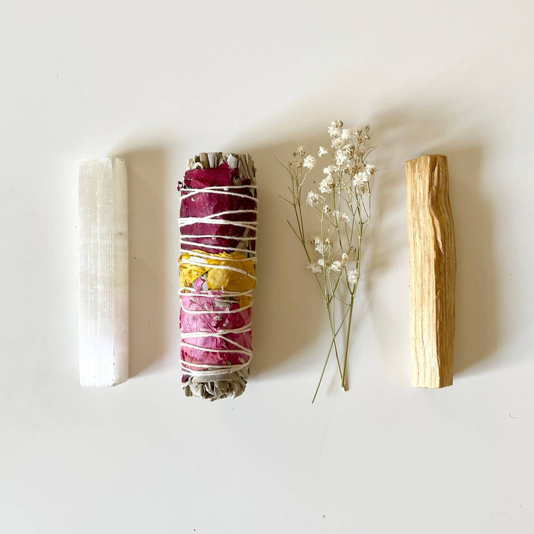 Healing Floral Sage Smudge Bundle - Merry PigletsNectar Republic