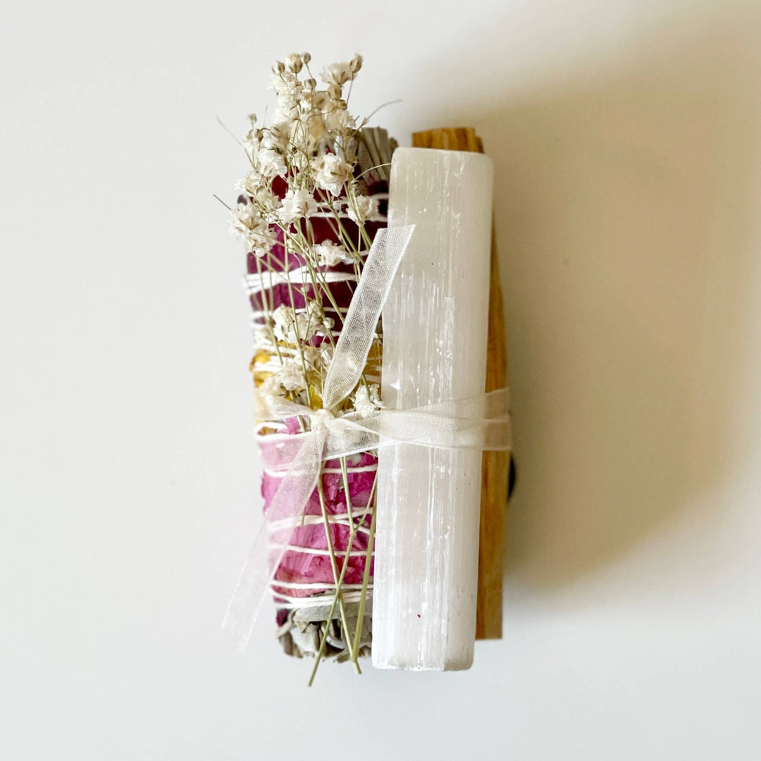 Healing Floral Sage Smudge Bundle - Merry PigletsNectar Republic