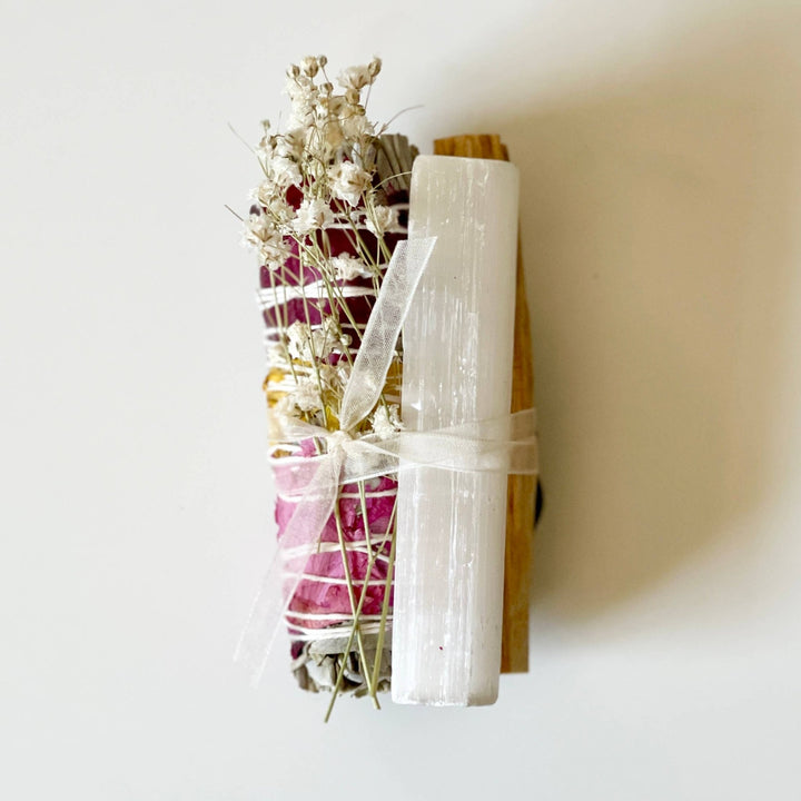 Healing Floral Sage Smudge Bundle - Merry PigletsNectar Republic