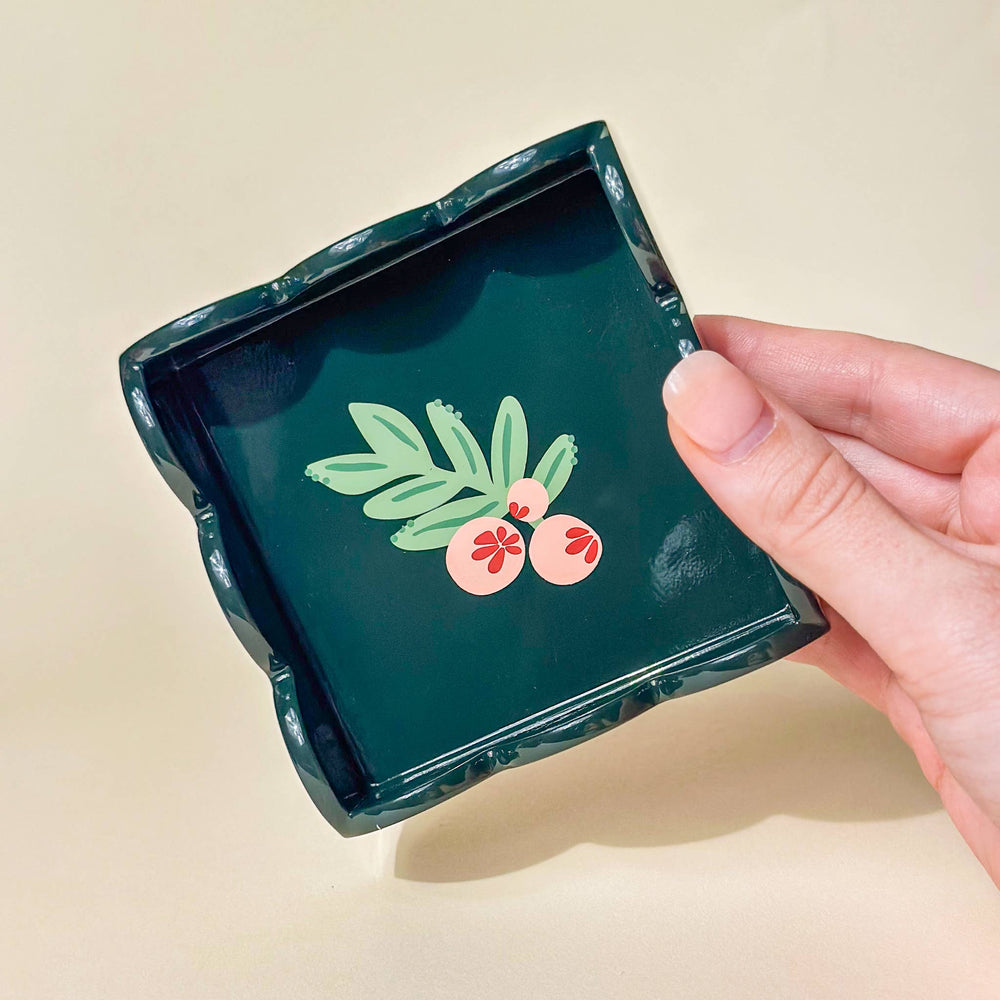 Jolly Sprig Green Scallop Trinket Tray - Merry PigletsThe Darling Effect