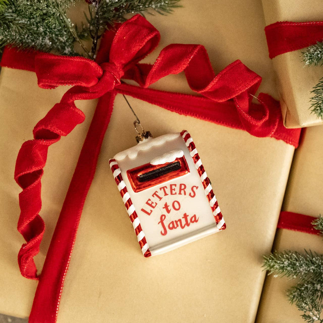 Letters to Santa Ornament - Merry PigletsRagon House