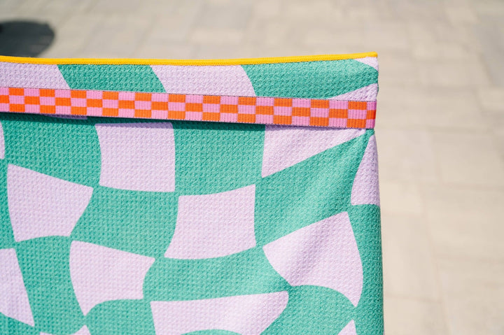 Lounge Chair Pool Towel Band: Checkmate - Merry PigletsCrae.Home