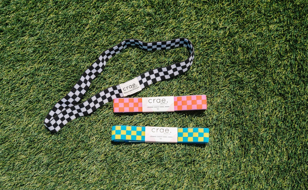 Lounge Chair Pool Towel Band: Checkmate - Merry PigletsCrae.Home