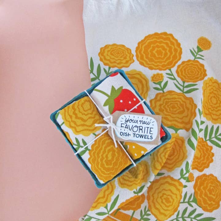 Mari Berry Dish Towel Set - Merry PigletsThe Neighborgoods