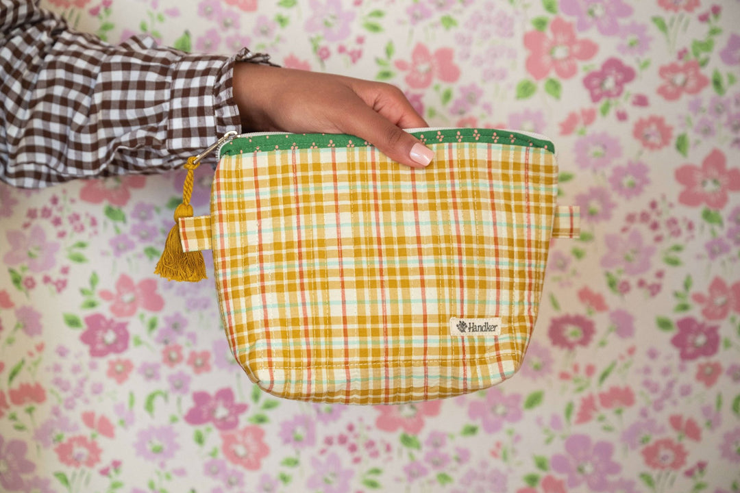 Marmee Quilted Zipper Pouch - Merry PigletsHandker Bandanas