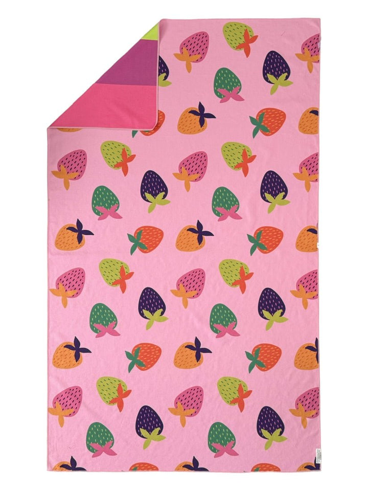 Mixberry Pool Towel - Merry PigletsCrae.Home