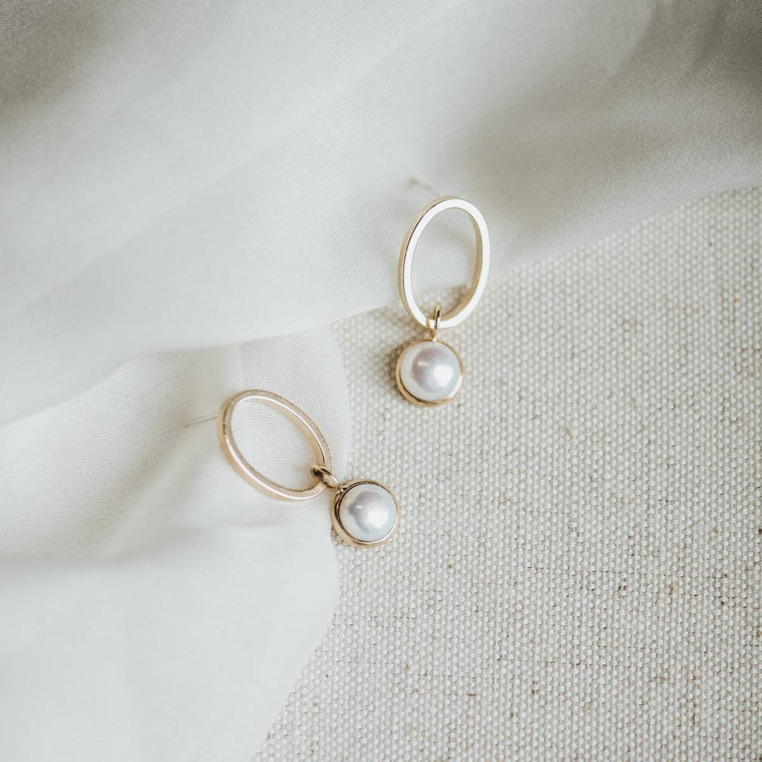 Paige Pearl Earrings - Merry PigletsCommonform