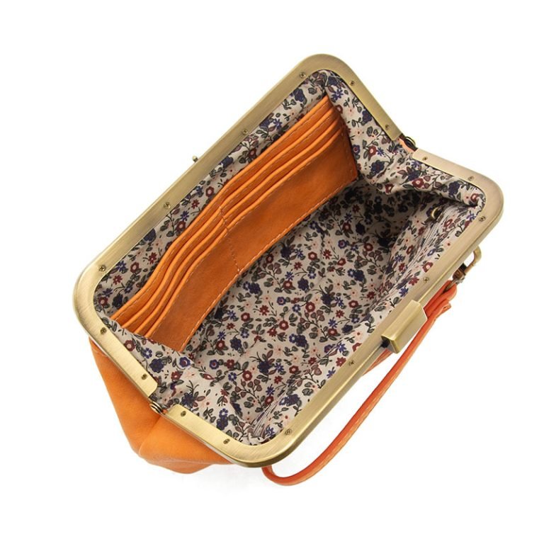 Papaya Vivie Kisslock Crossbody Bag - Merry PigletsJoy Susan