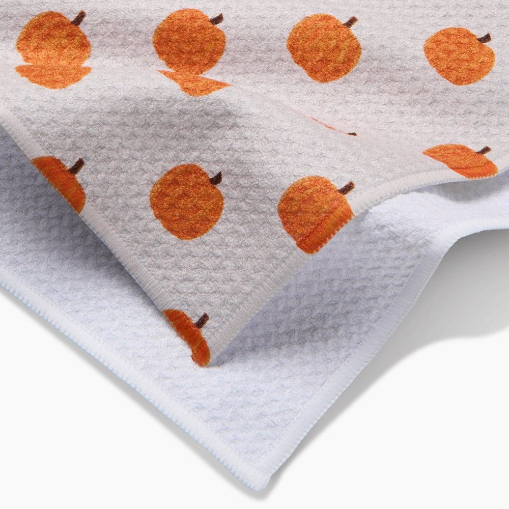 Patchwork Tea Towel - Merry PigletsGeometry