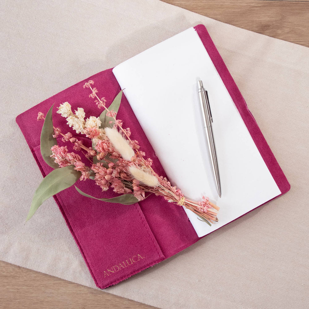 Pink & White Floral Mini Bouquet - Merry PigletsAndaluca