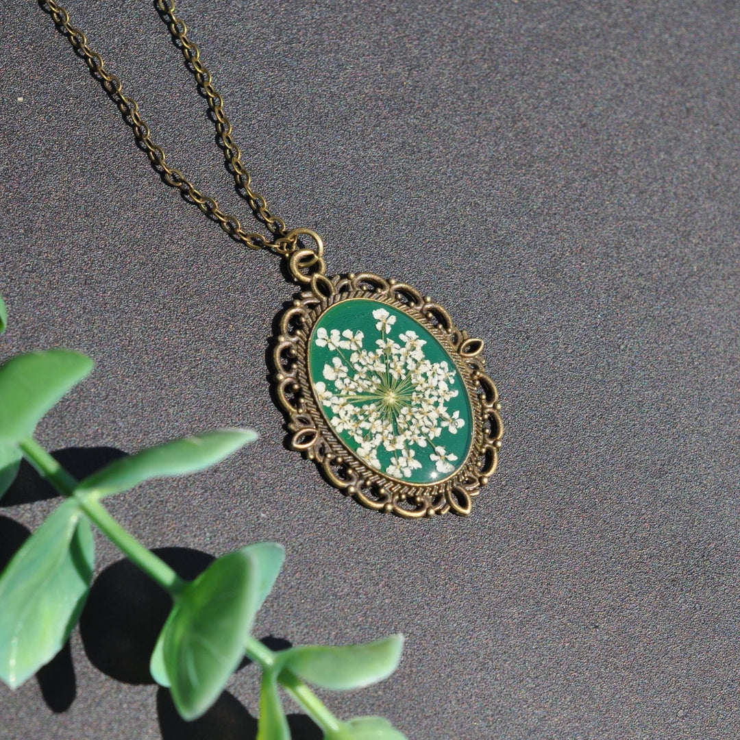Pressed Flower Green Heirloom Necklace - Merry PigletsMy Beverly Jewelry