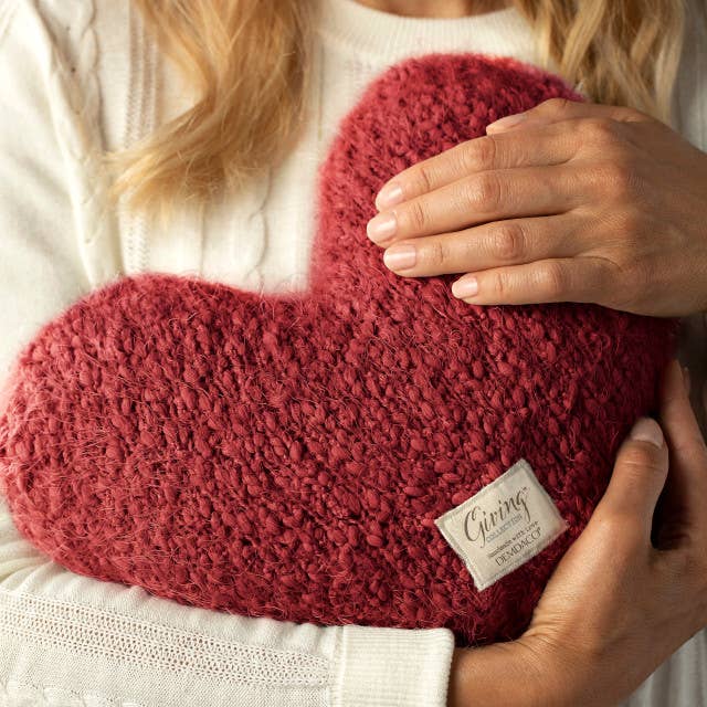 Red Giving Heart Pillow - Merry PigletsDEMDACO