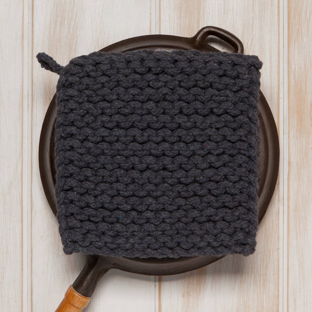 Shadow Knit Potholder - Merry PigletsDanica Heirloom