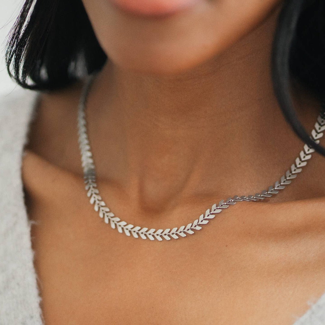 Silver Laurel Necklace - Merry PigletsReva Grey