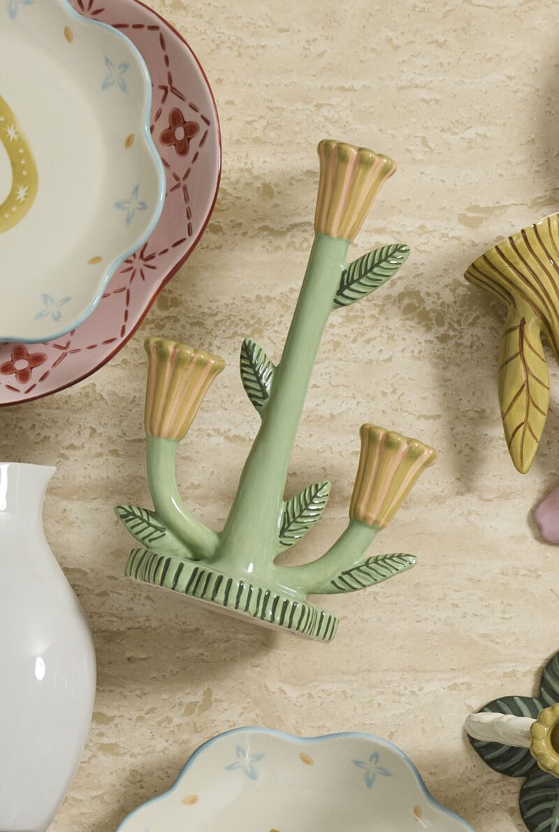Soft Petal Candleholder - Merry PigletsAccent Decor