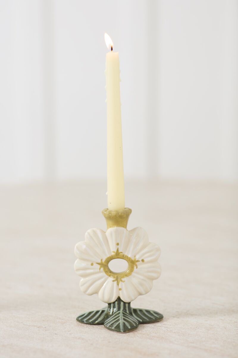 Soft Petal Candleholder - Merry PigletsAccent Decor