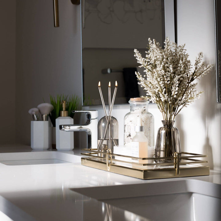 Storm Vase - Merry PigletsEverlasting Candle Co.