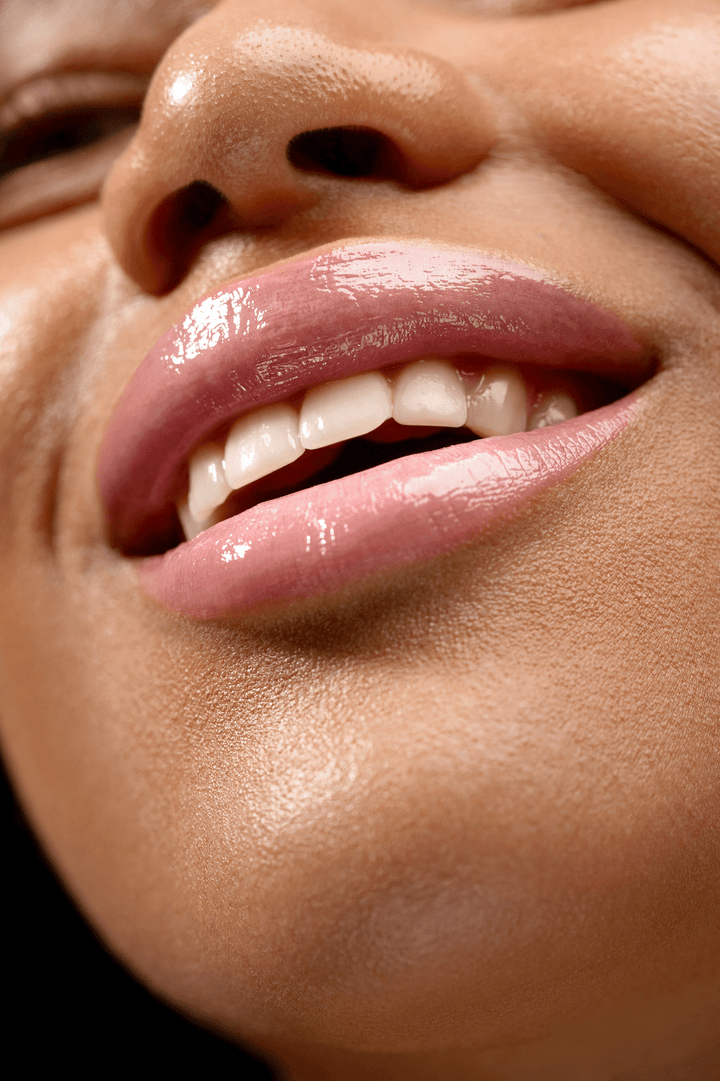 Strawberry Mochi Glazy Lips - Merry PigletsAvryBeauty