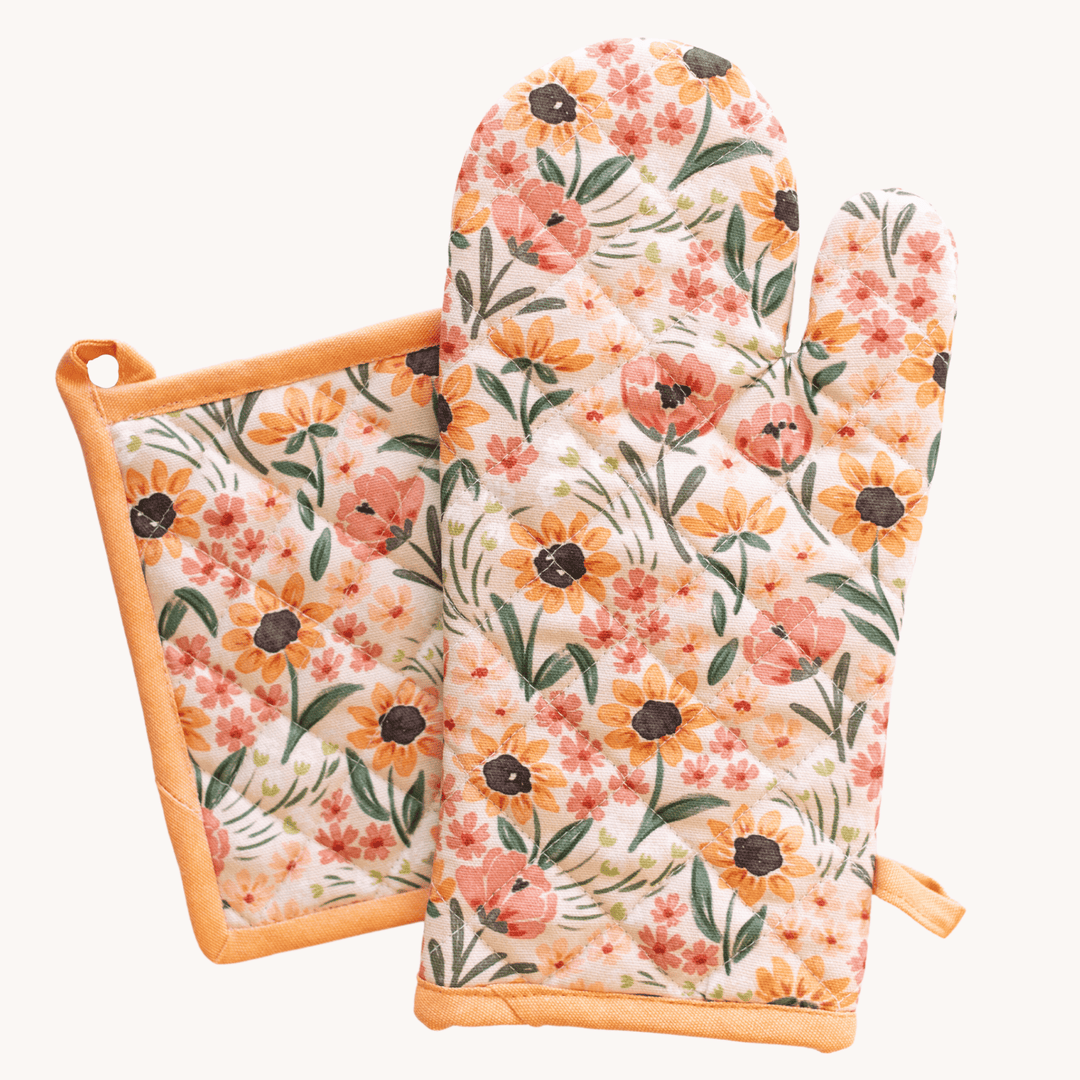 Sunny Poppies Oven Mitt + Pot Holder Set - Merry PigletsElyse Breanne Design